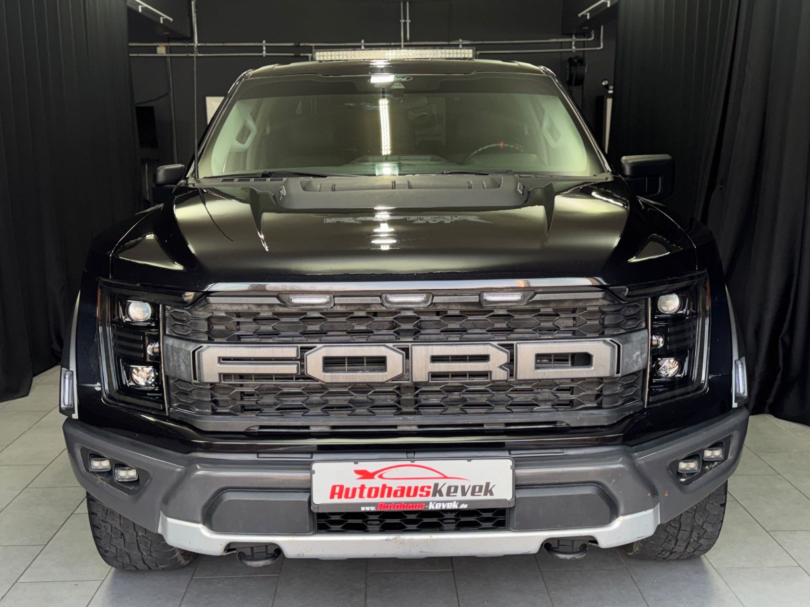 Fahrzeugabbildung Ford F 150 RAPTOR SVT|OFFROAD 20 ZOLL| 6-SITZ|NAVI|