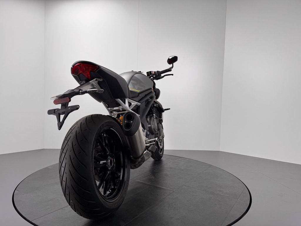 Fahrzeugabbildung Triumph SPEED TRIPLE 1200 RS *TOP-ZUSTAND *1. HAND