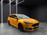 Ford Focus ST*DAB+*NAVI*LED*1.HAND*WENIG KM* - Ford Focus mit Benzin-Antrieb: Leder