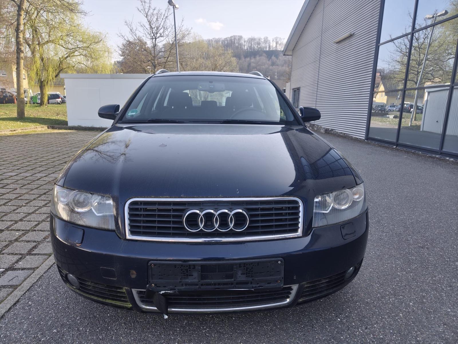 Audi A4 2.4 Avant