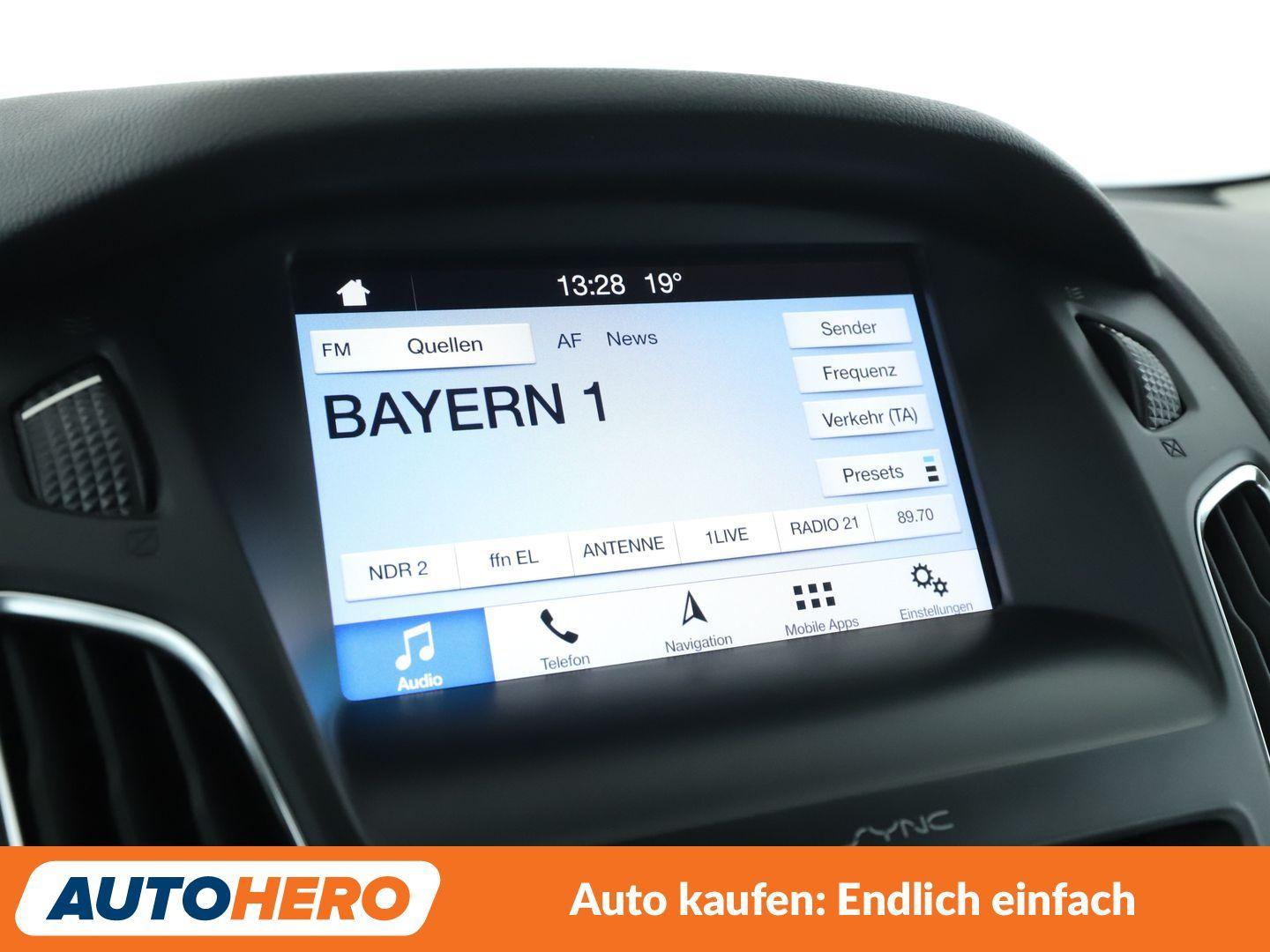 Ford Focus 1.0 EcoBoost Business*NAVI*TEMPO*PDC*SHZ*