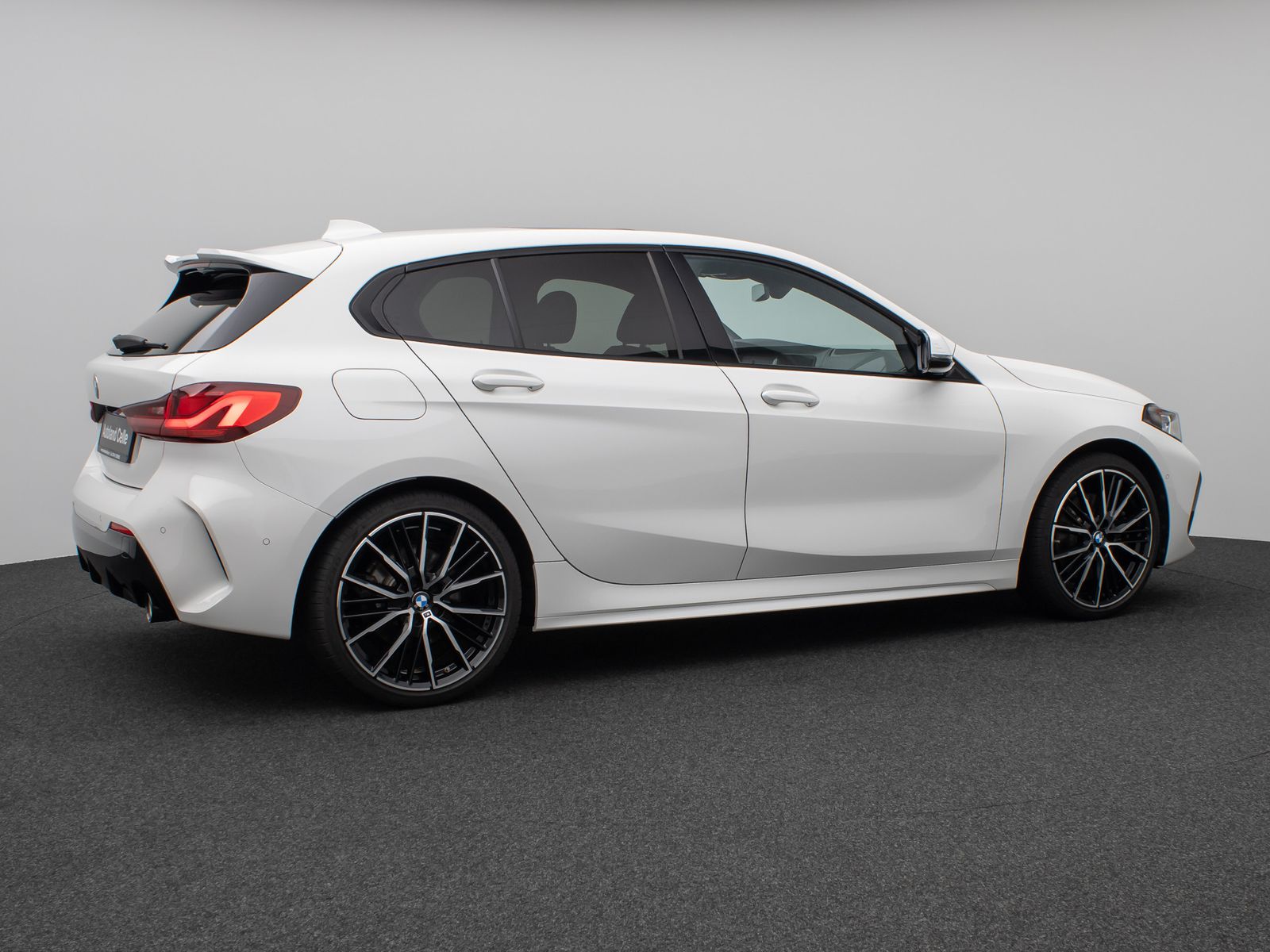 Fahrzeugabbildung BMW 120i M Sport Panoram Kamera DAB HiFi Komfort 19"