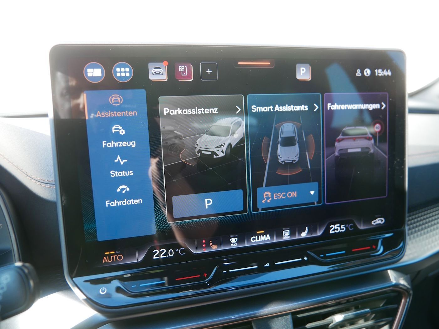 Fahrzeugabbildung CUPRA Formentor 1.5 eTSI NEU45T DSG ACC SHZ+LHZ Kamera