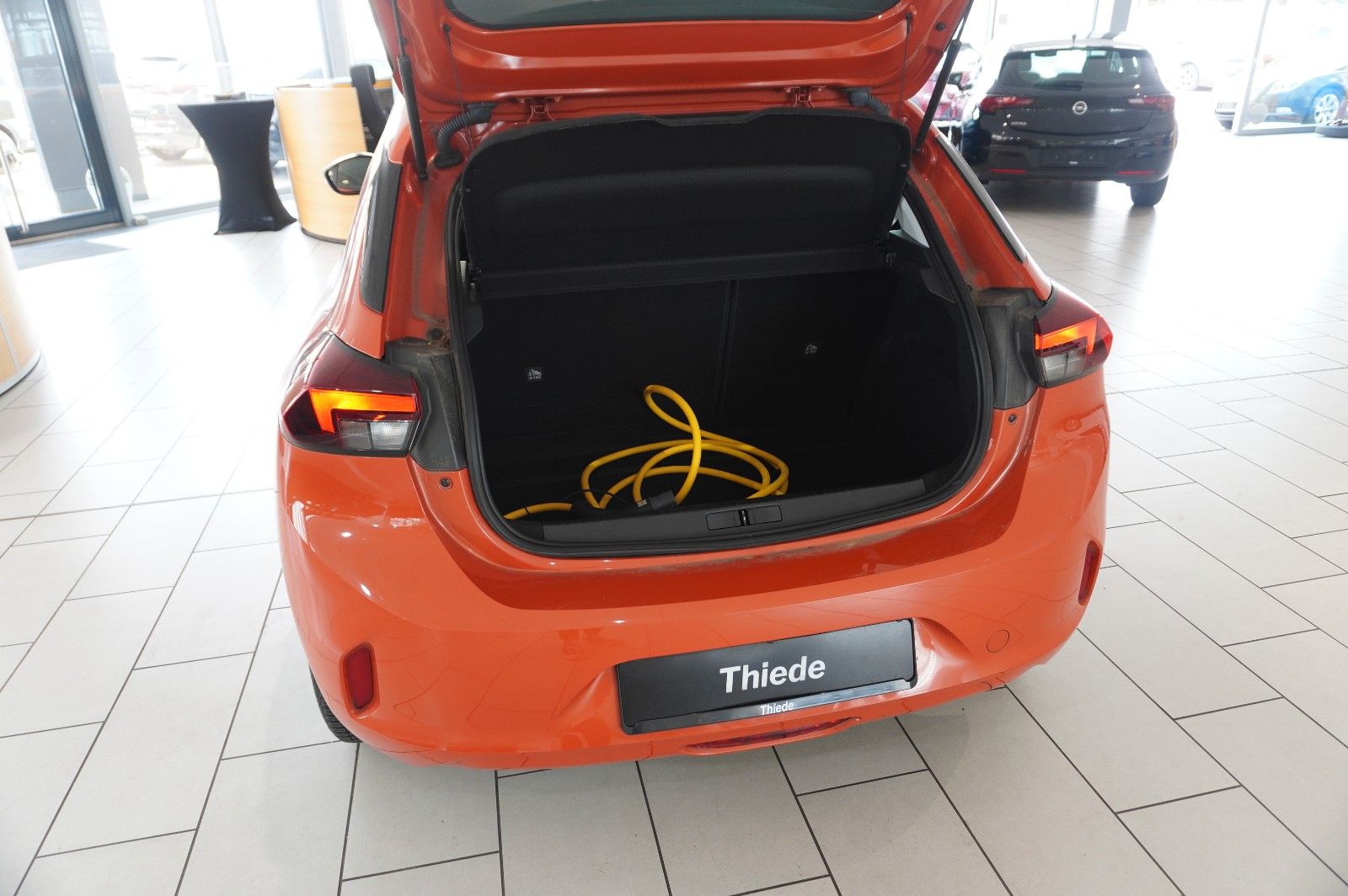 Fahrzeugabbildung Opel Corsa-e F EDITION 7KW NAVI/VIRT/TEMP/DAB/WÄRMEP.