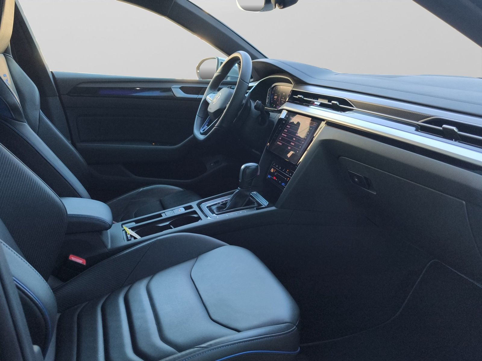 Volkswagen Arteon SB 2.0 TSI DSG 4Mo R IQ.LIGHT NAVI-PRO HU foto 23