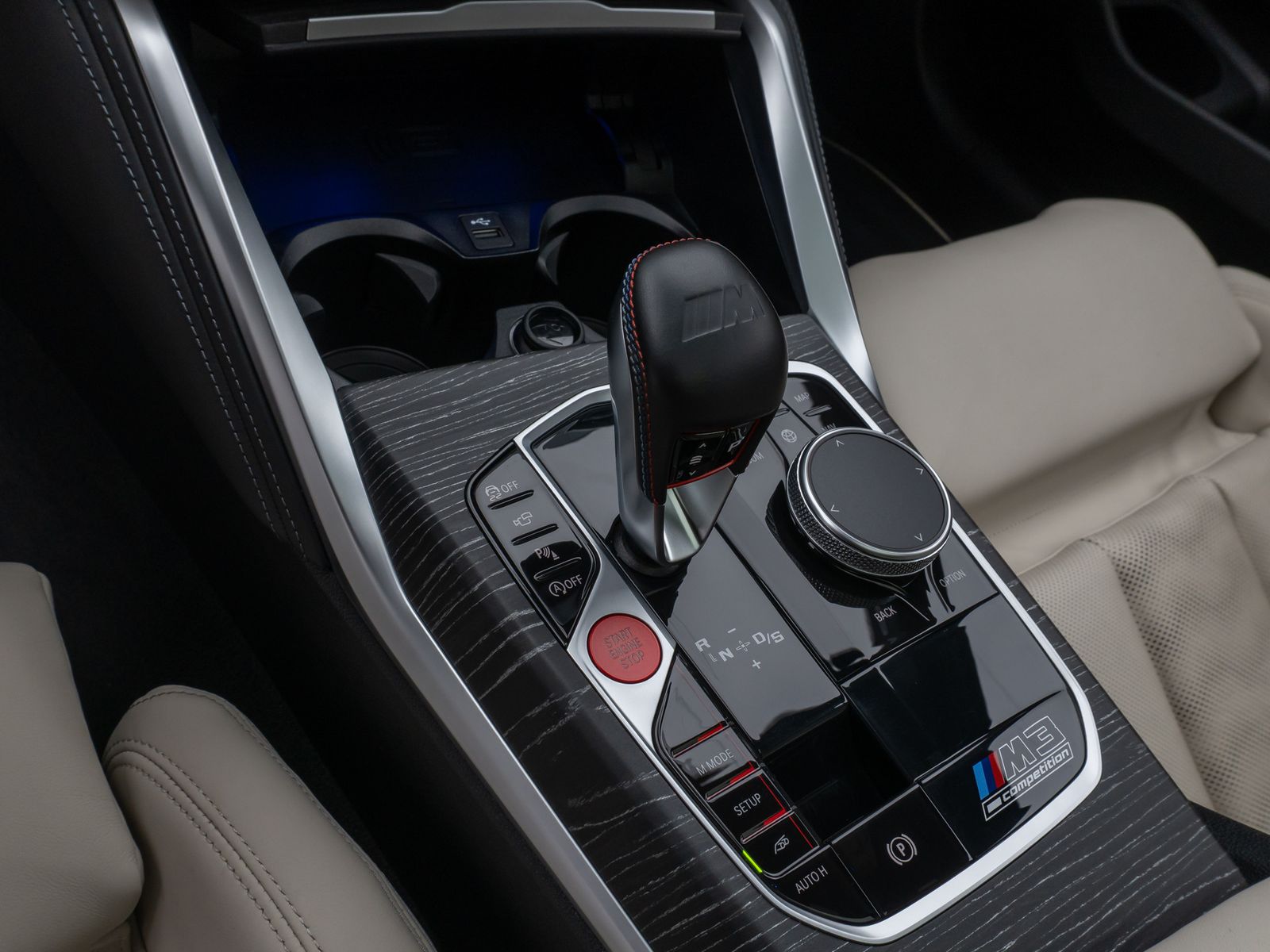 Fahrzeugabbildung BMW M3 Competition xD Glasdach Laser 360°HUD H/K DAB