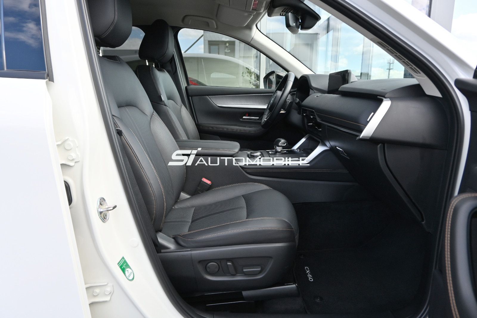 Fahrzeugabbildung Mazda CX-60 2.5 e-SKYACTIV PHEV HOMURA AWD °ACC°8FACH°