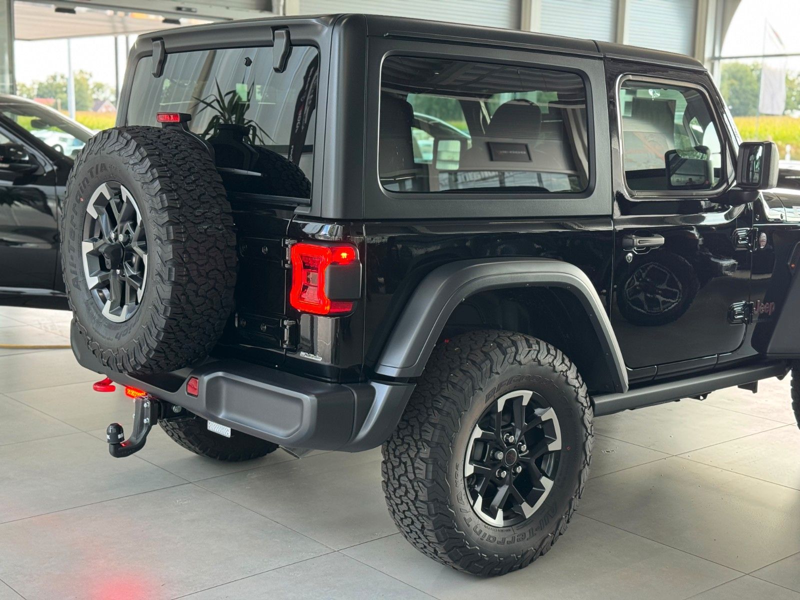 Fahrzeugabbildung Jeep Wrangler Rubicon 3,6 V6 MY24 "Sonderfelgen 17"