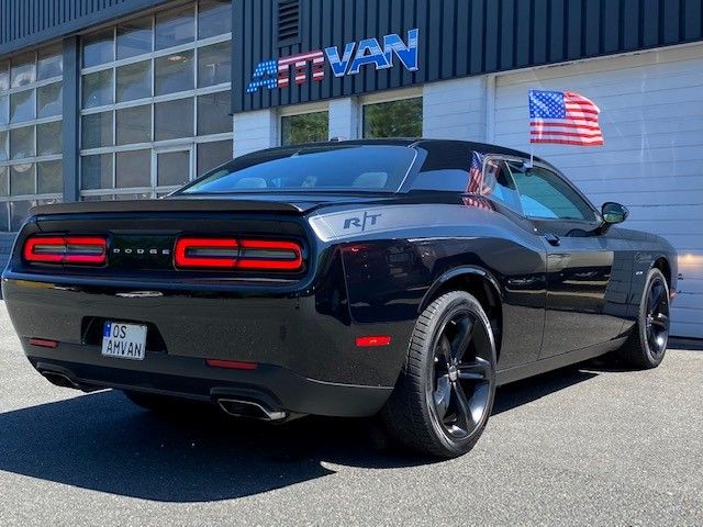 Fahrzeugabbildung Dodge Challenger RT 5.7 V8 HEMI 2018er USA Import