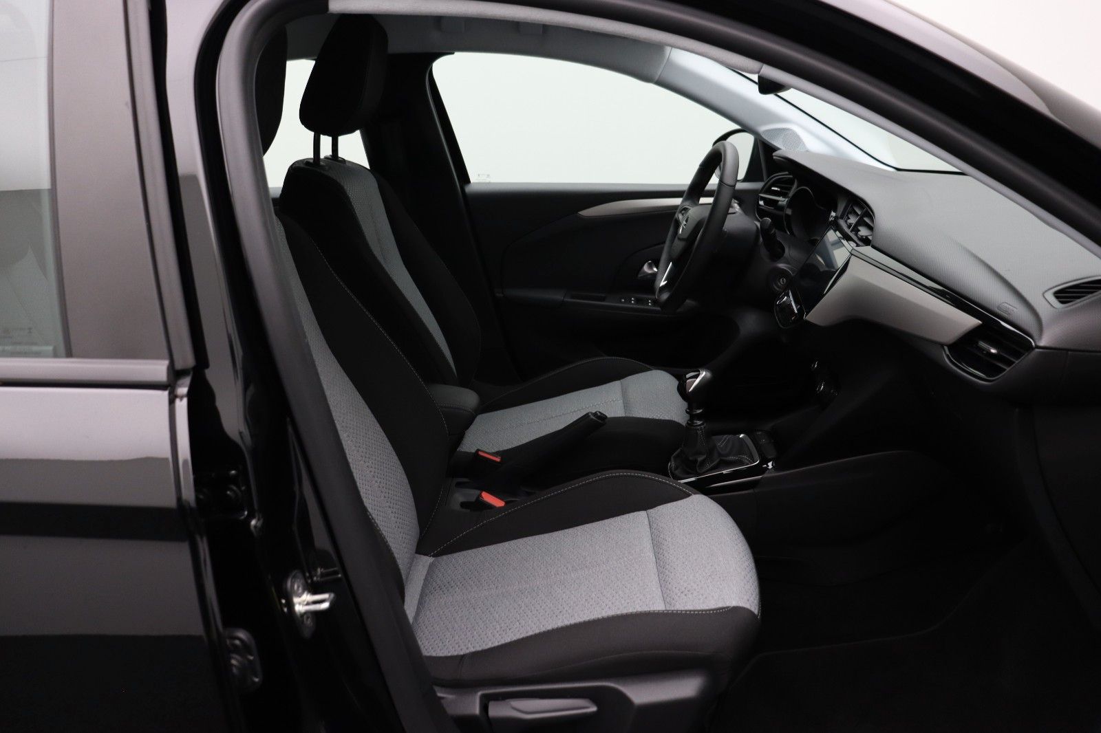 Fahrzeugabbildung Opel Corsa 1.2 F Basis