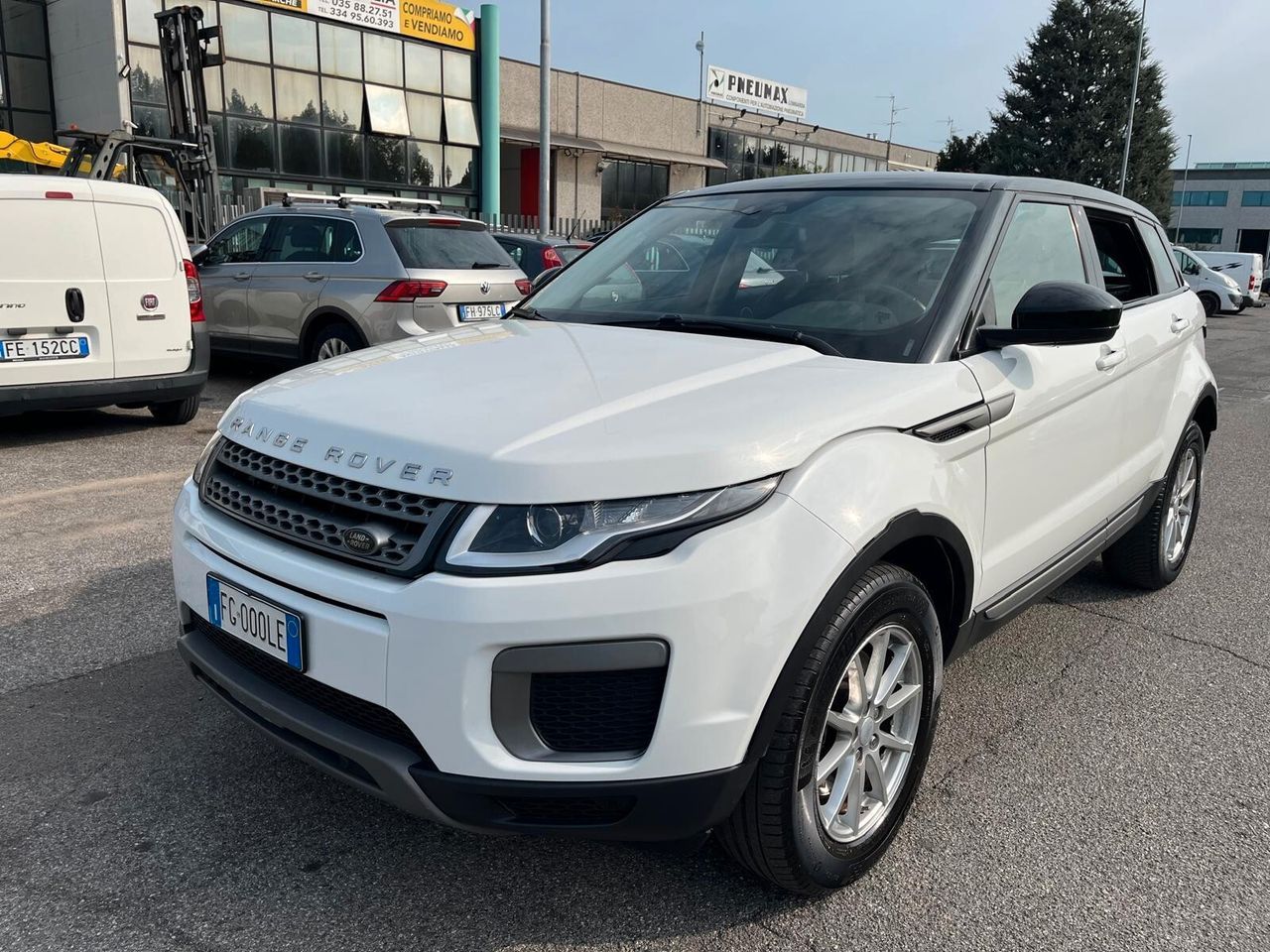 Land-Rover Range Rover Evoque - 1