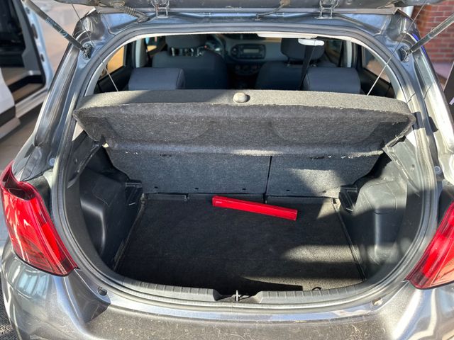 Toyota Yaris Basis