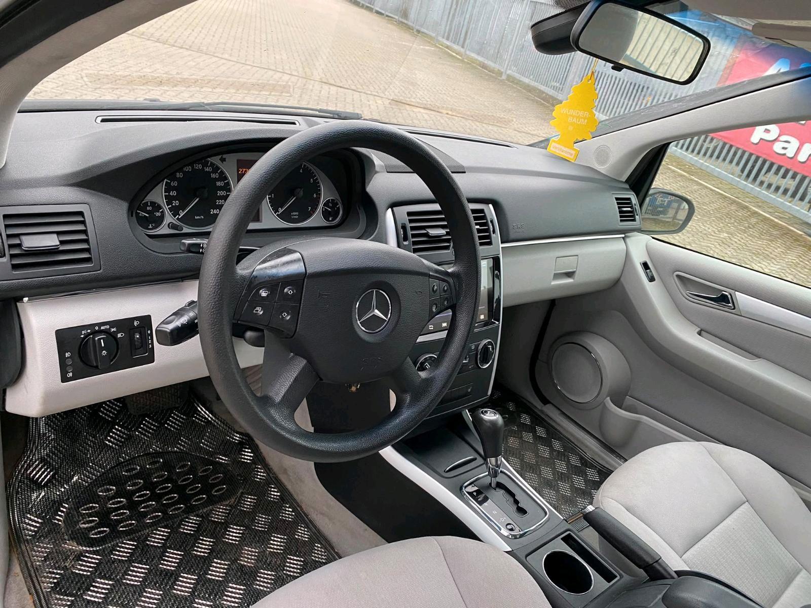 Mercedes-Benz  2006 — photo 8