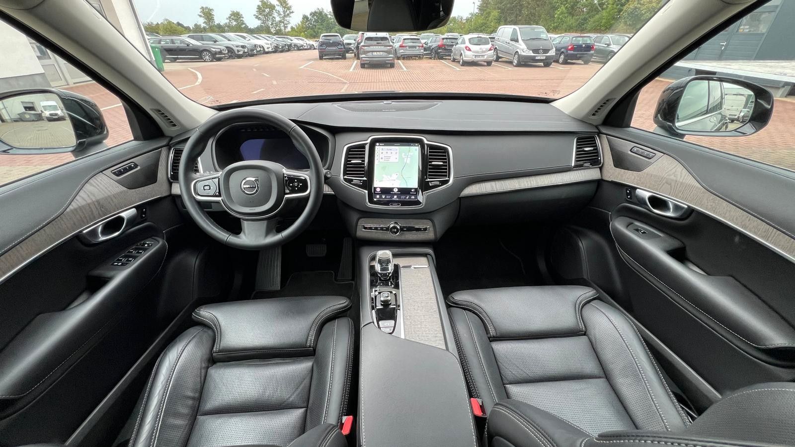 Fahrzeugabbildung Volvo XC90 B5D AWD Plus Bright*LED*STHZ*360*AHK*ALARM