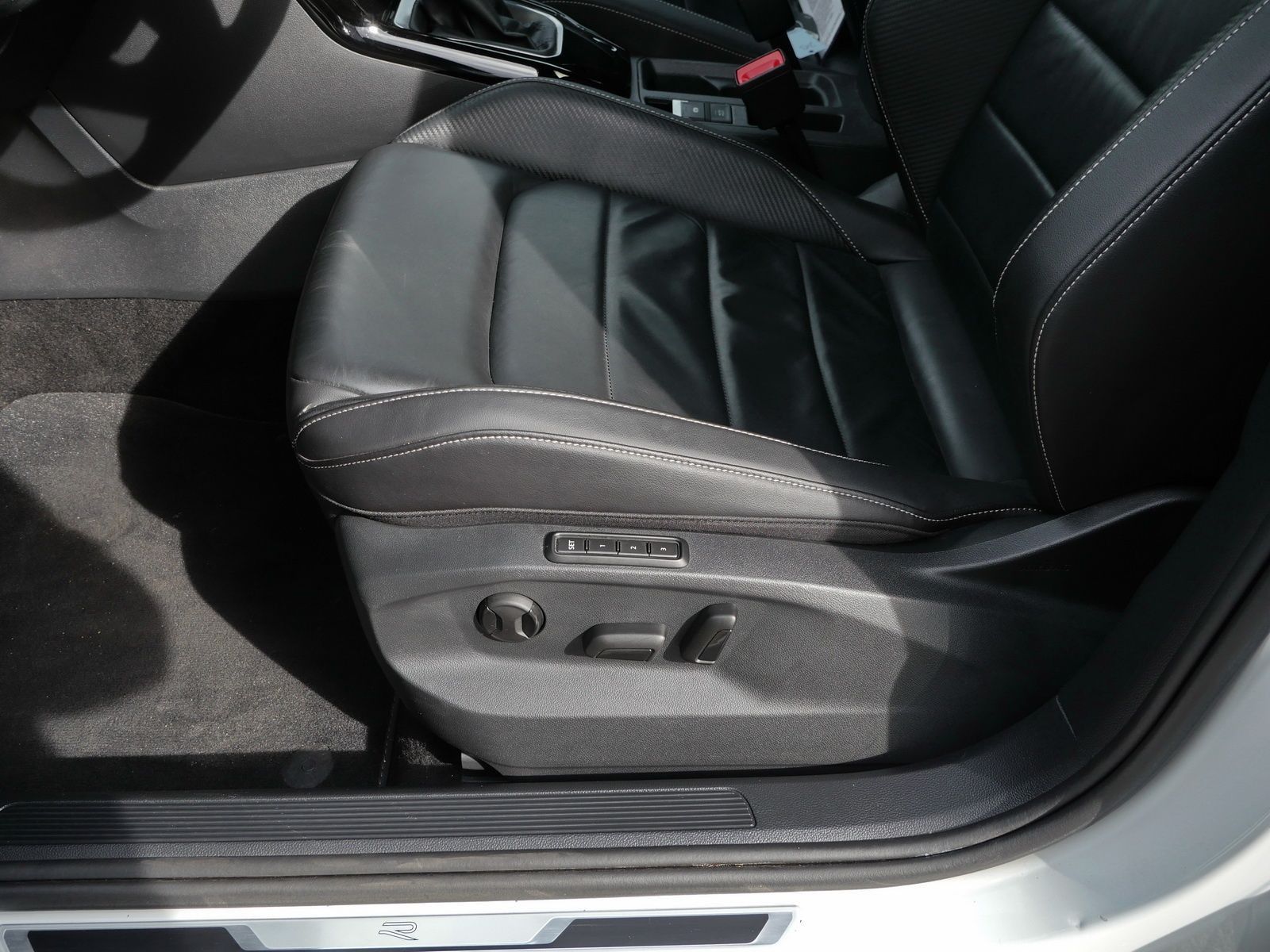 Volkswagen T-Roc - Bild 23