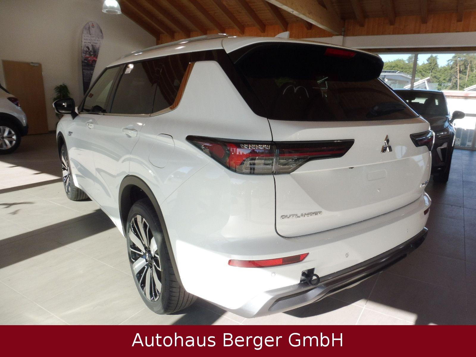 Mitsubishi Outlander 2.4 PHEV 4WD Top mit Luxury-Paket