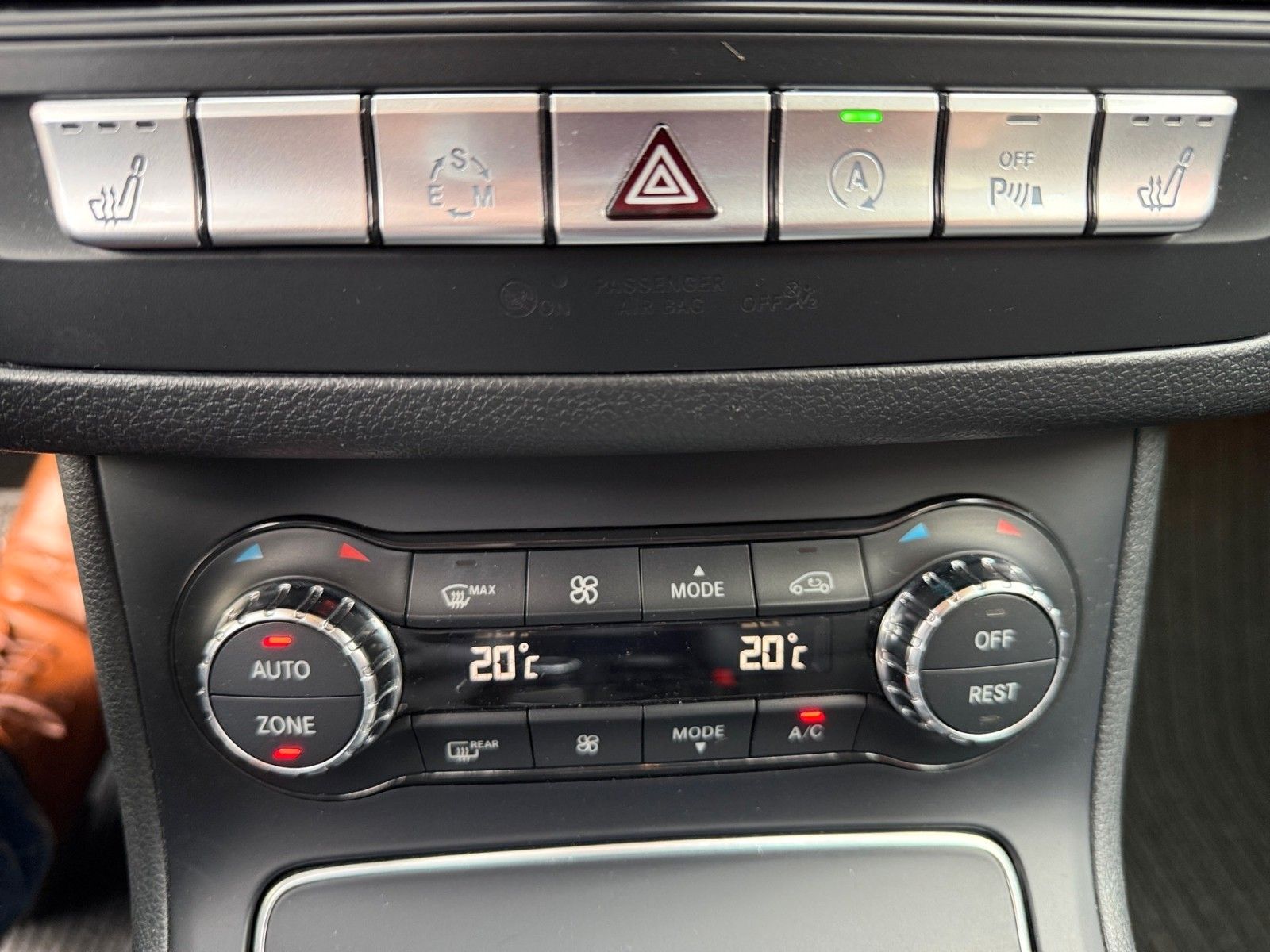 Fahrzeugabbildung Mercedes-Benz B 200 BlueEFFICIENCY Sports Tourer*AHK*Harman-K.