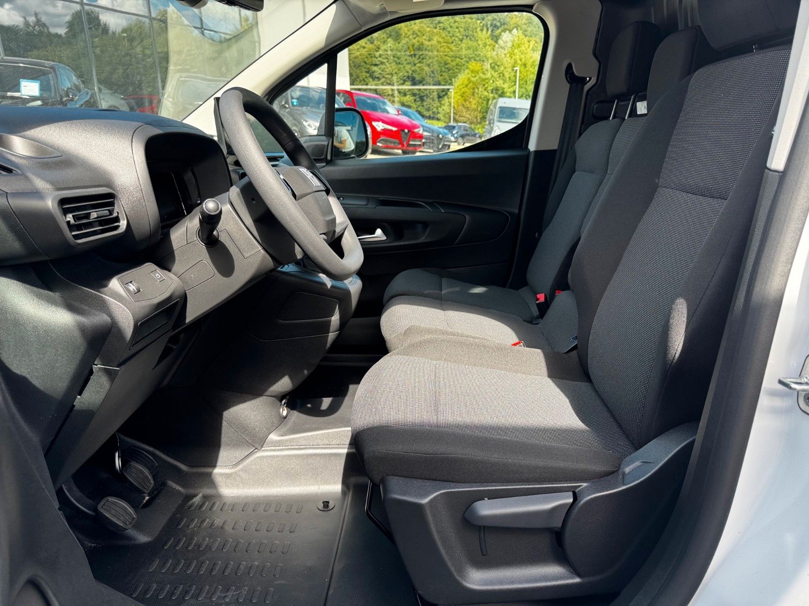 Fahrzeugabbildung Fiat Doblò Kastenwagen L1 1.5 BlueHDi 75 kW