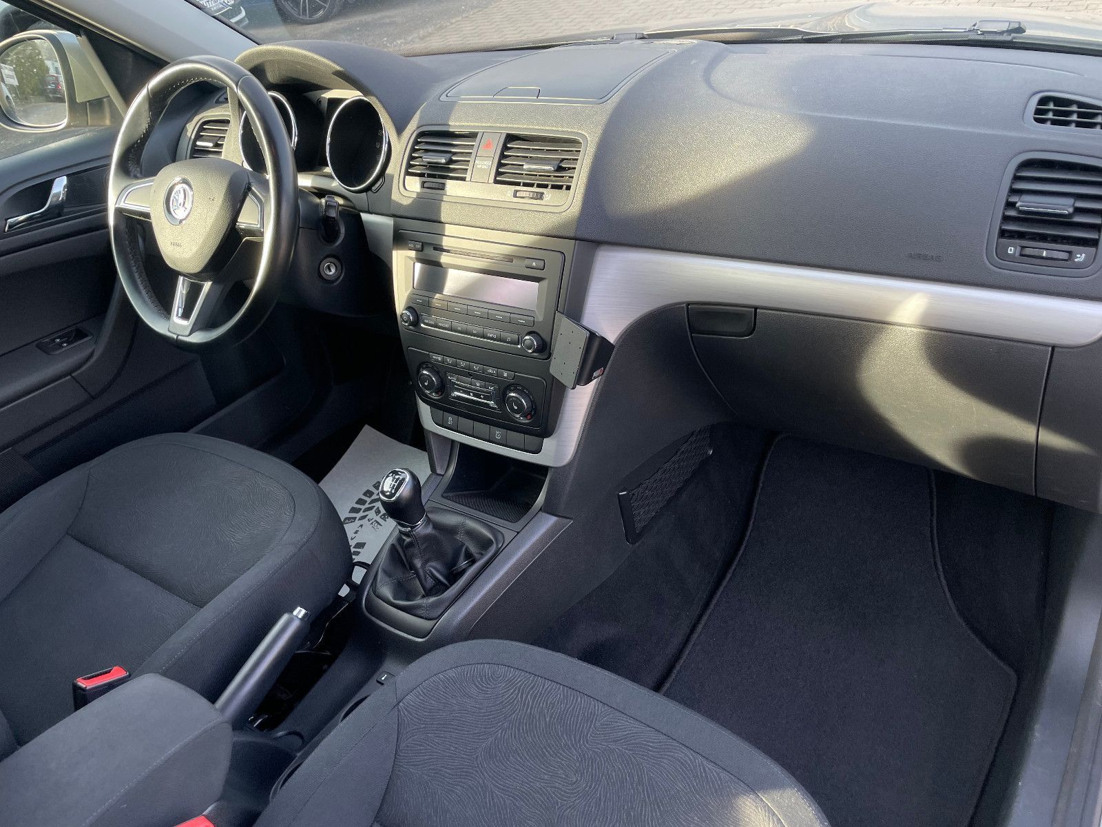 SKODA Yeti, 2014, Benzin, 105 PS