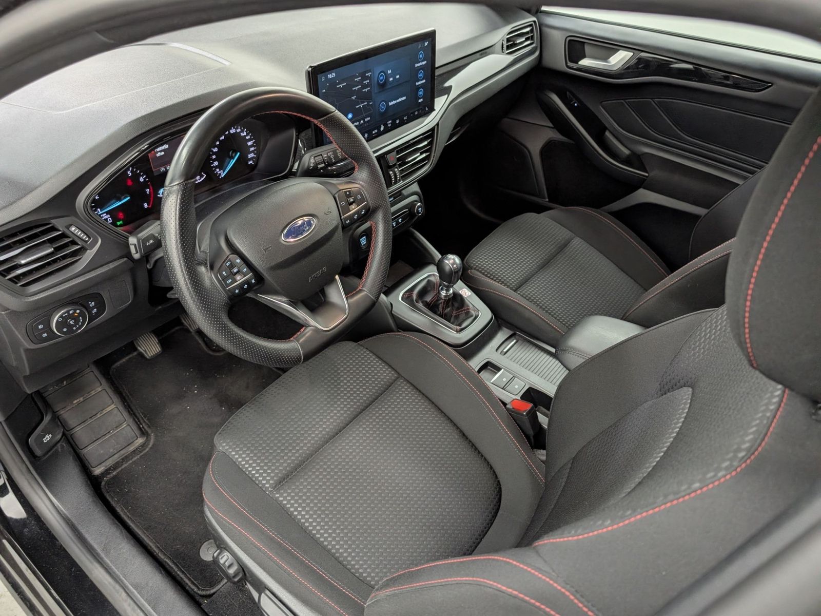 FORD Focus  Turnier 1.0 MHEV ST-Line Navi ACC – Bild 36