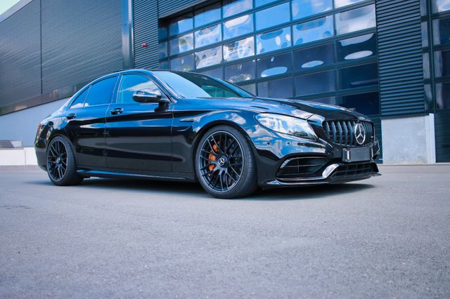 Mercedes-Benz C 63 S AMG *2.HD.*13TKM*PERF.-AGA*CARBON*