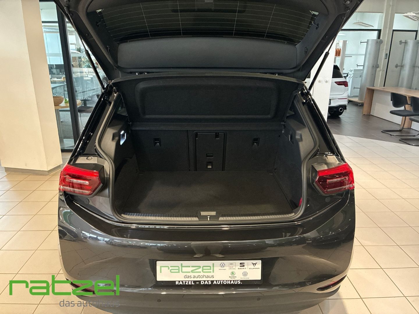 Fahrzeugabbildung Volkswagen ID.3 Pro Performance 150 kW 58 kWh StandHZG + Pa