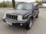 Jeep Commander Sport 4.7 Autom. mit LPG und 7 Sitzen - Jeep Commander mit Benzin-Antrieb