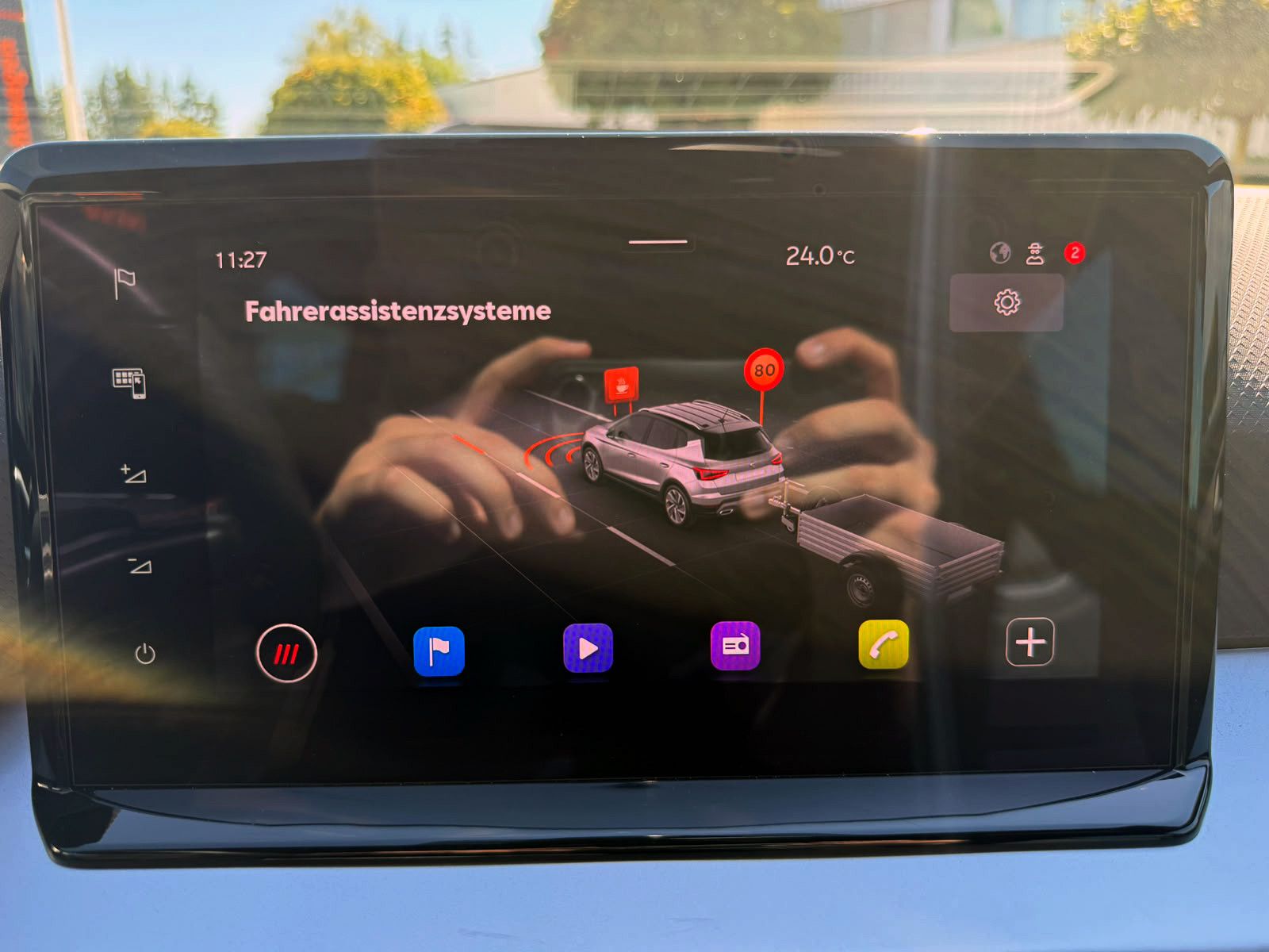 Fahrzeugabbildung SEAT Arona 1.0 TSI DSG FR LED NAV KAM PDC ACC AHK