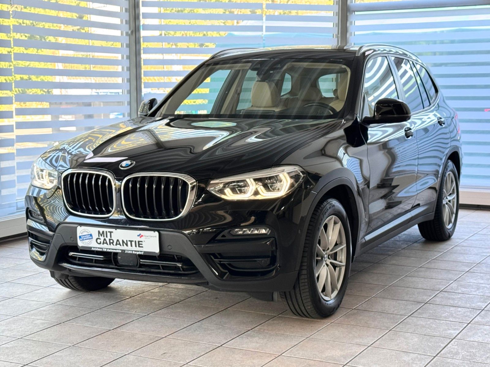 BMW X3 xD30d PANO 360° HUD LEDER AHK ACC Sitzbelüft. imagem 3