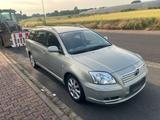 Toyota Avensis Kombi 1.8 Executive+Xenon+Klima+ALU - Toyota Avensis in Frankfurt (Main)
