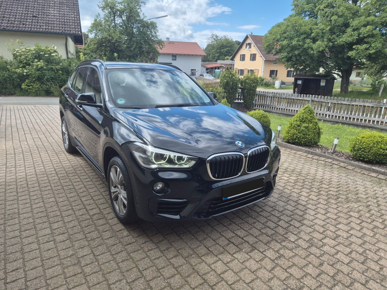 BMW X1 xDrive20d Sport Line, AHK, 