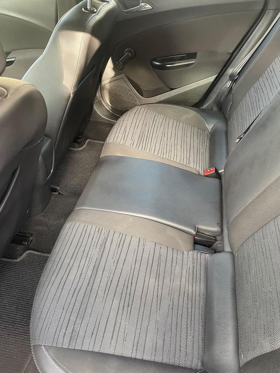 Opel Astra 2015 — photo 12