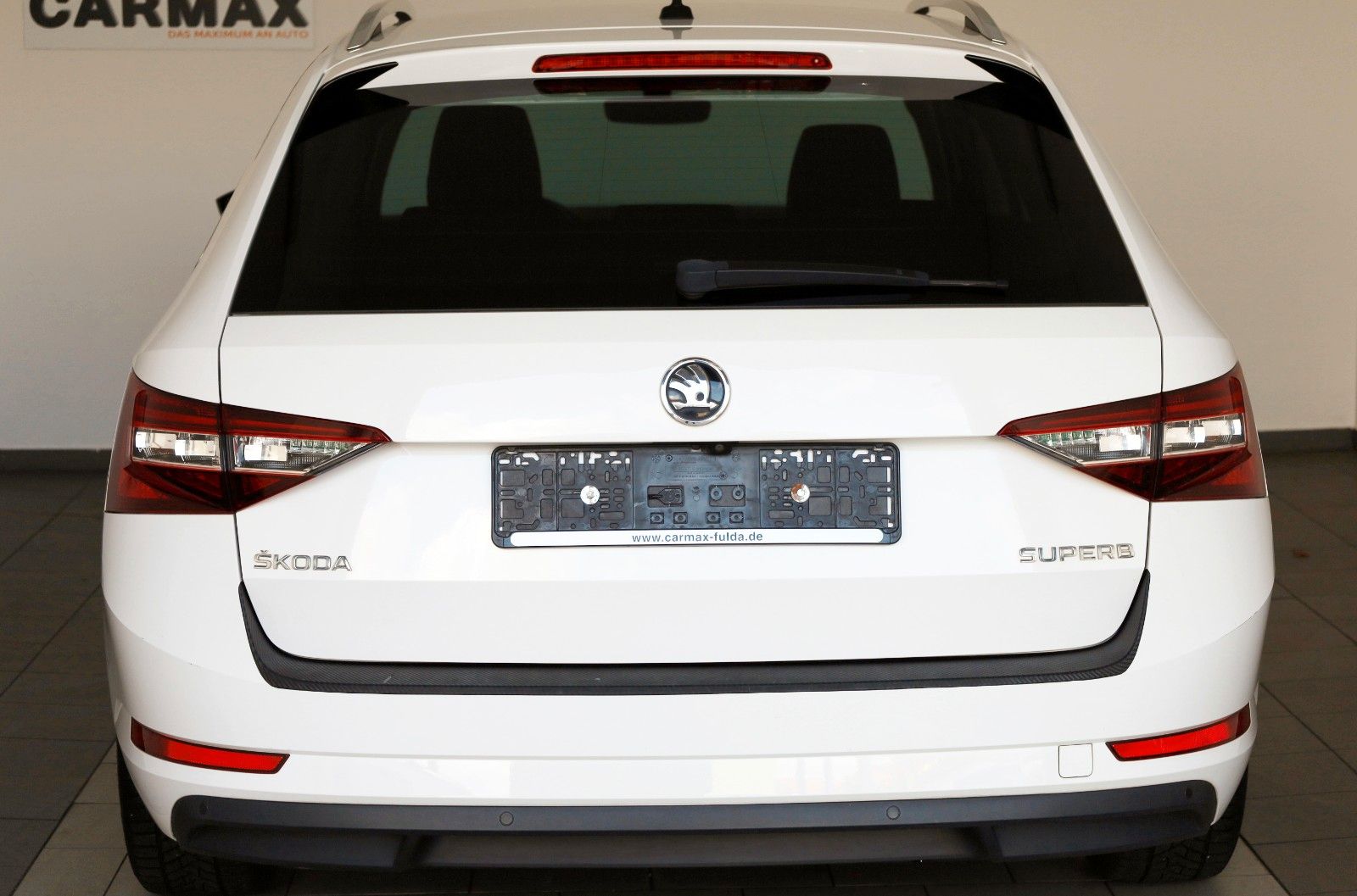 Fahrzeugabbildung SKODA Superb Combi Ambition Navi,Bi-Xenon,Kamera,SR+WR