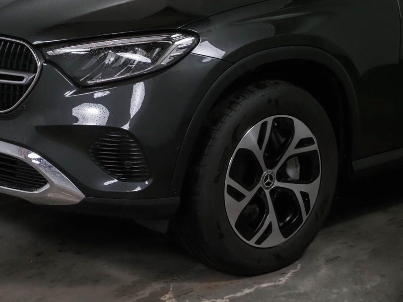 Fahrzeugabbildung Mercedes-Benz GLC 300 e 4M Avantgarde AHK+Keyless+Totw+Memory