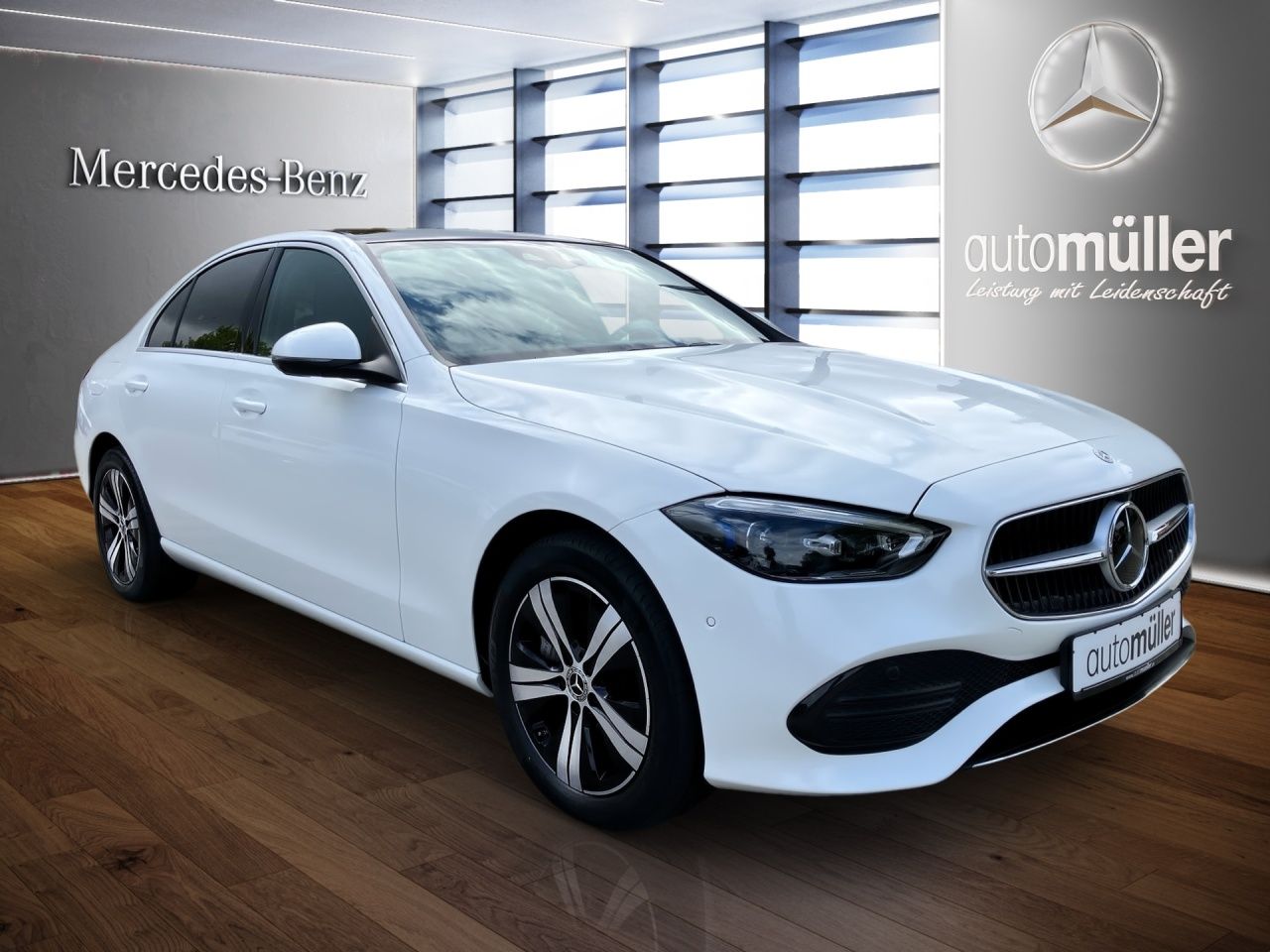 Fahrzeugabbildung Mercedes-Benz C 400 e 4M Avantgarde Pano DigitalL Burmester 36