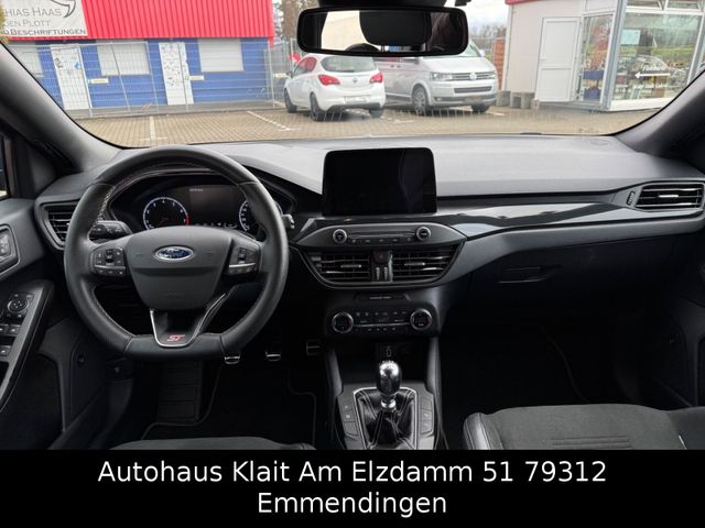 Fahrzeugabbildung Ford Focus Turnier ST B&O Soundsystem Kamera