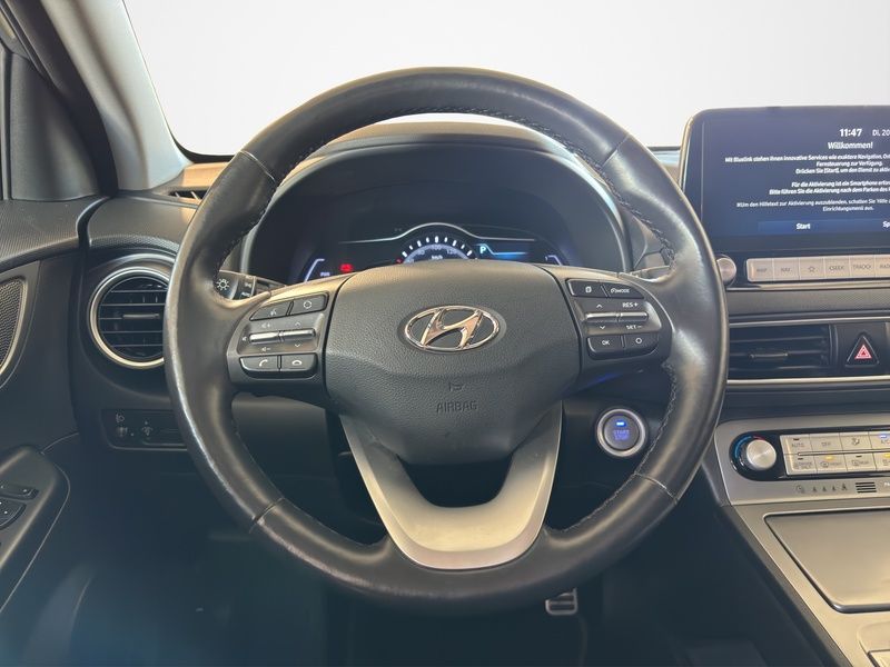 Fahrzeugabbildung Hyundai KONA EV Advantage ACC AUT Kam. KlimaA LM Navi