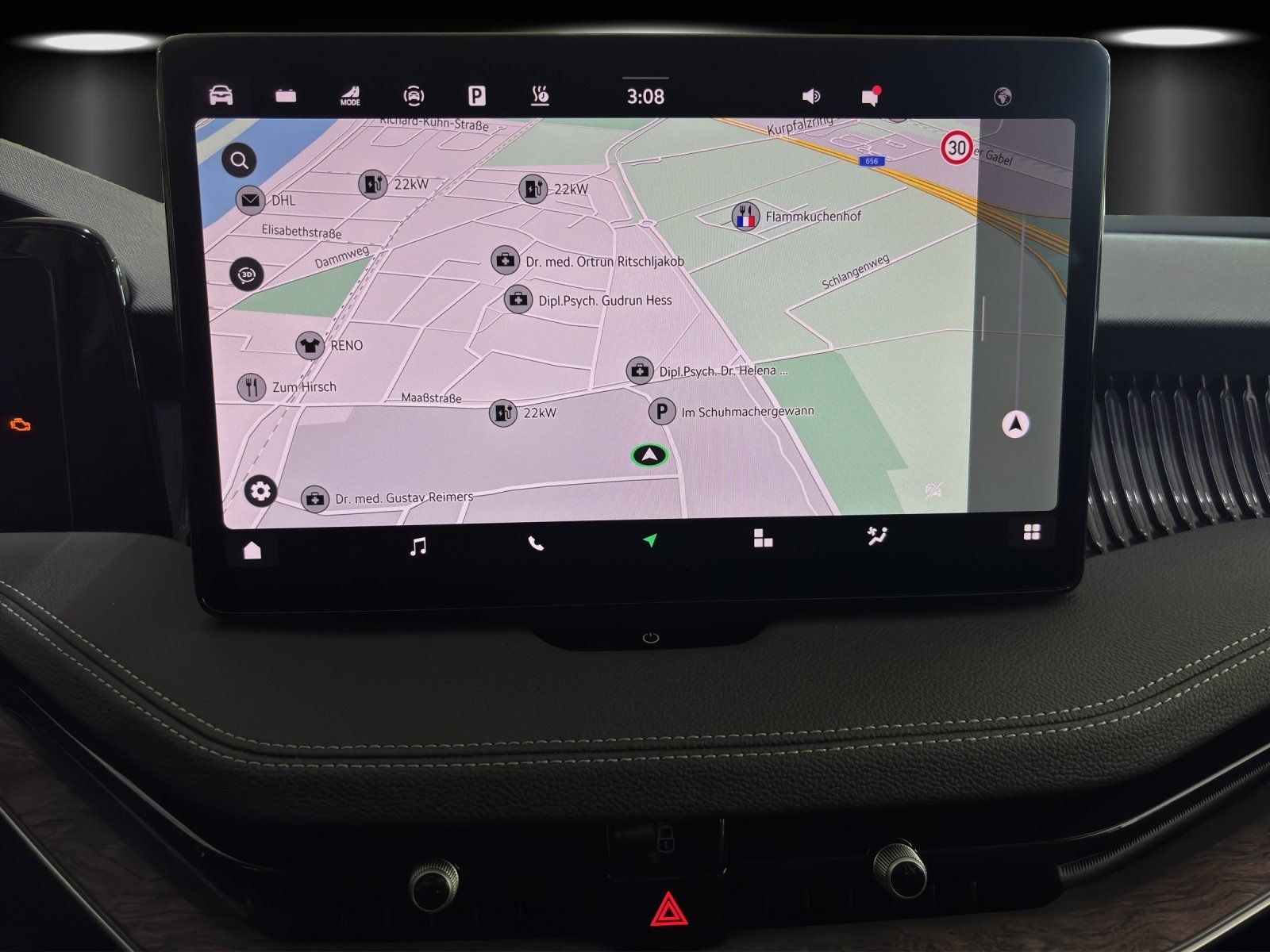 Fahrzeugabbildung SKODA Superb Combi L&K 1,5 TSI iV 150 kW DSG