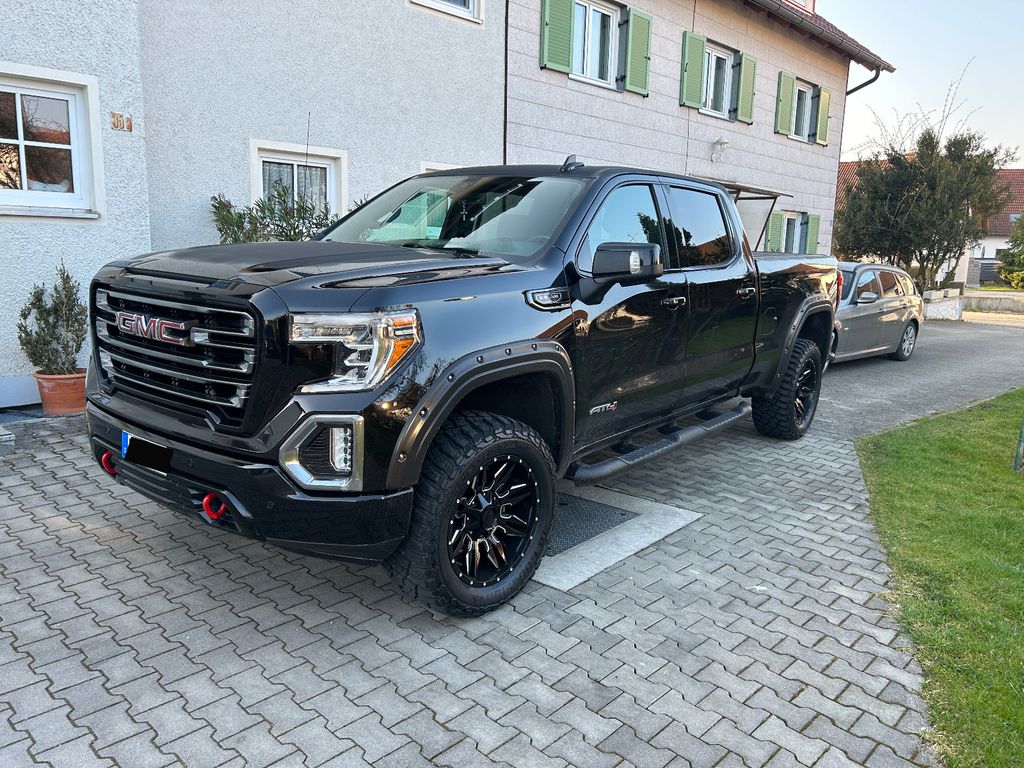 Image of GMC Sierra