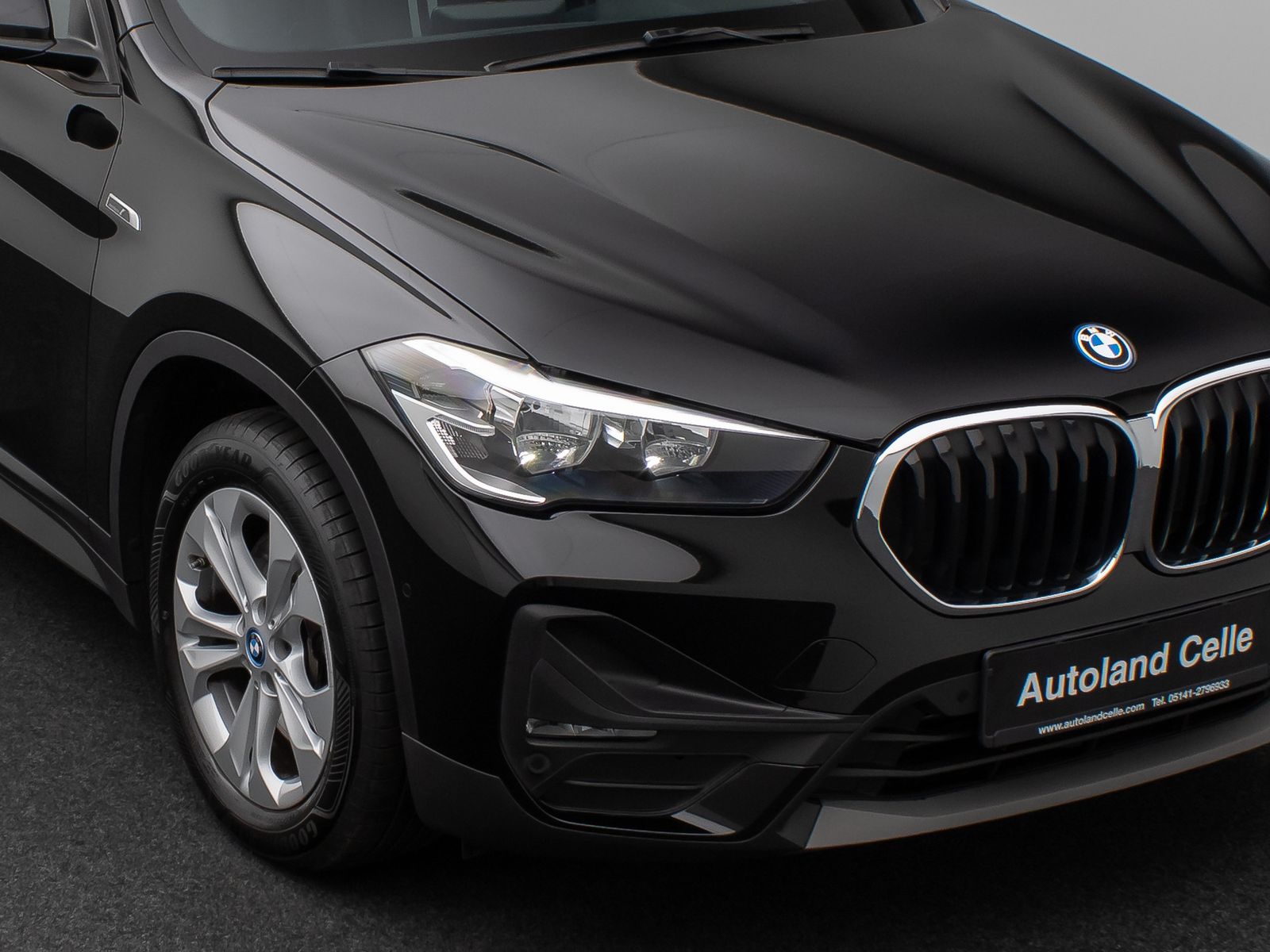 Fahrzeugabbildung BMW X1 xD25e Kamera DAB Komfort Sportsitz Parkassist