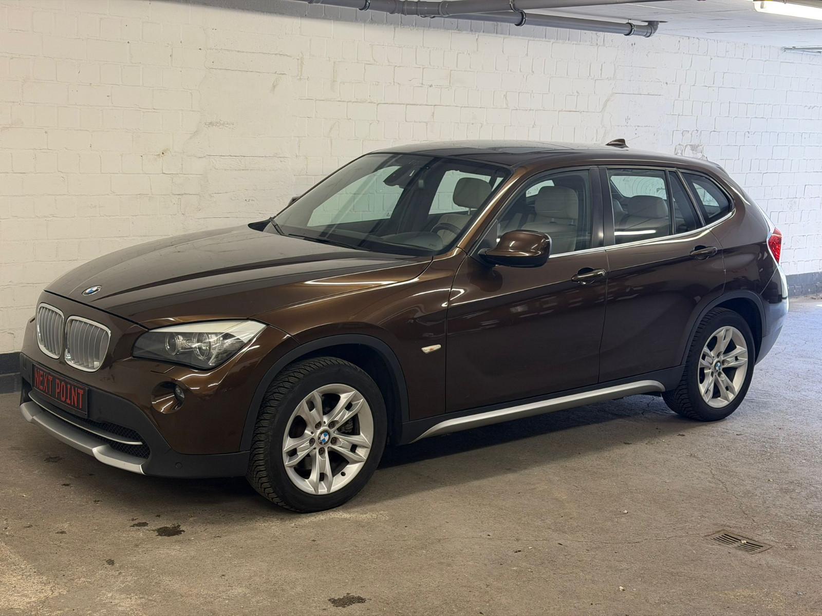 BMW X1 23 d , Vollleader, Panorama . 203 PS , AHK