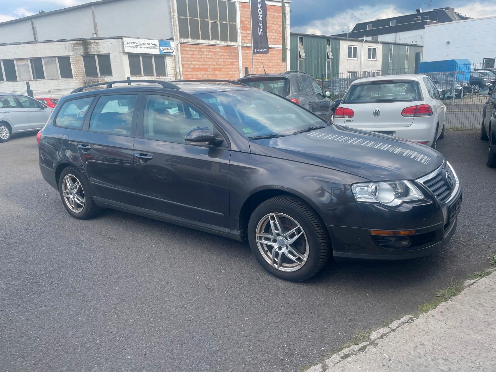 Volkswagen Passat 2006 — салон