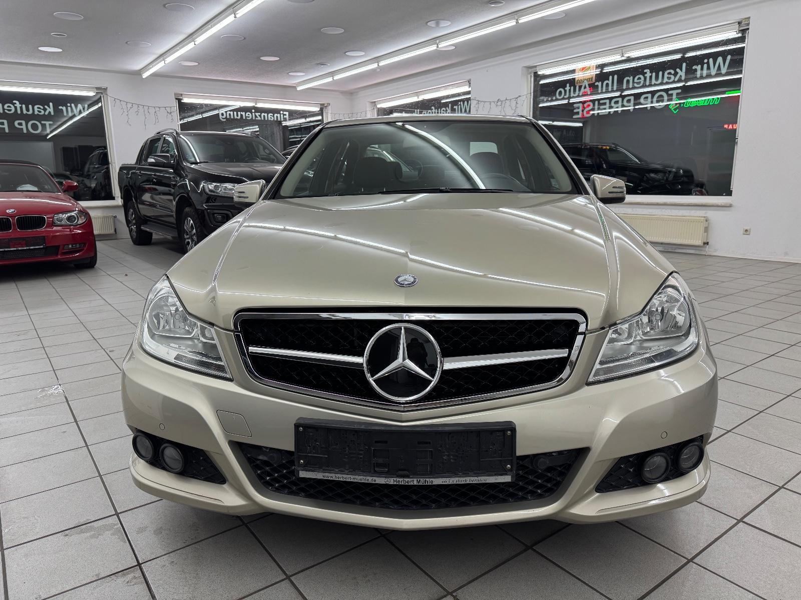 Mercedes-Benz C 220 C Limousine C 220 CDI BlueEfficiency 1Hand