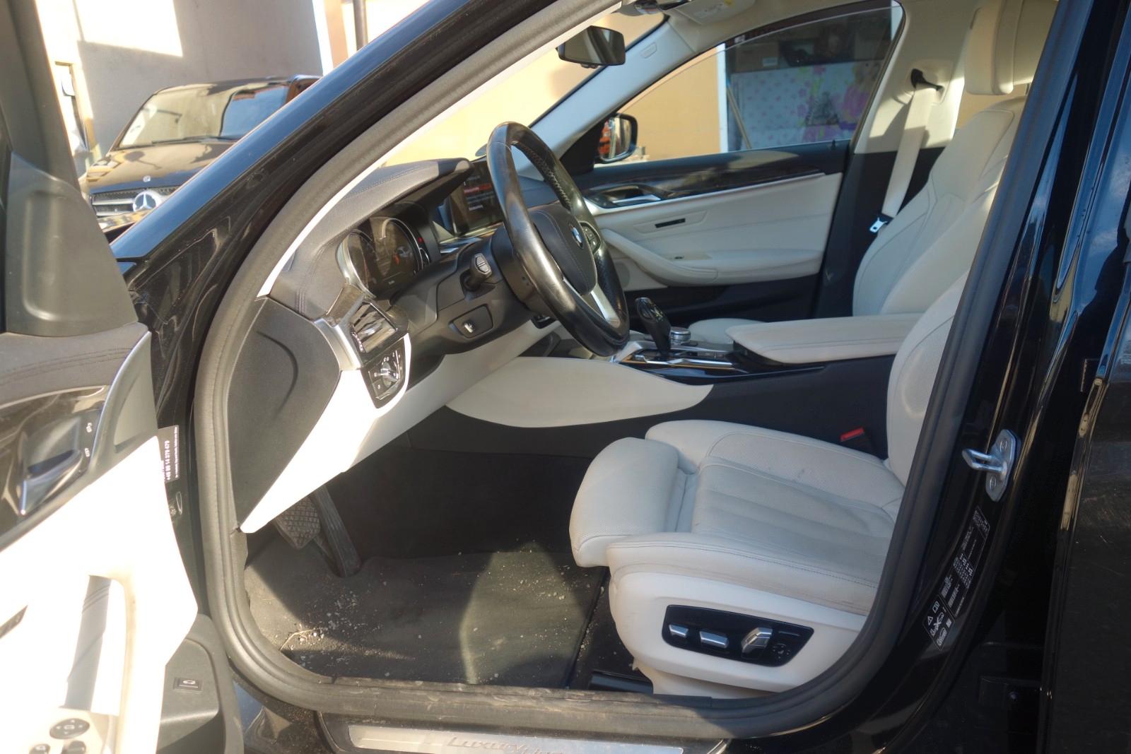 BMW 530 5 Limousine 530 i xDrive Luxury Line