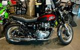 Kawasaki W800 - KAWASAKI BENZIN MOTORRAD W800