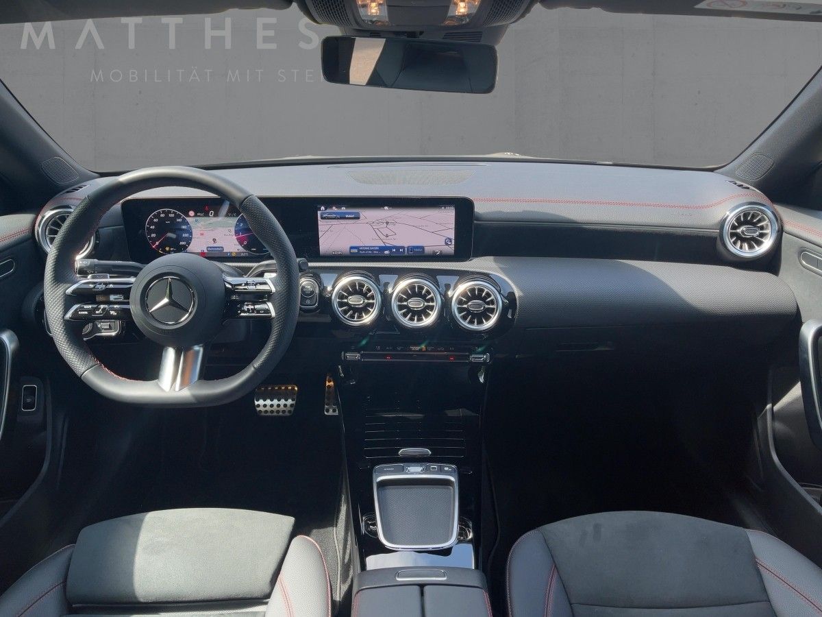 Fahrzeugabbildung Mercedes-Benz CLA 200 Coupe AMG/Night/360°/LED/AHK