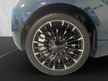 Fiat 500e Hatchback MY25-Neuer 500 42 kWh Leder*PDC*