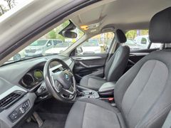 Fahrzeugabbildung X1 sDrive 18 d Advantage sDrive18d EU6d-T