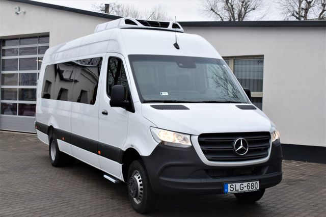 Mercedes-Benz Sprinter 519 KF MINIBUS TOURIST 19+1