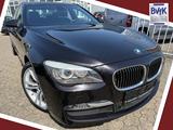 BMW 750i xDrive SoftClose, TV-Tuner, M-SPORTPAKET - BMW 7er Reihe in Köln